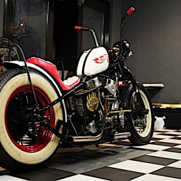 Harley-Davidson Panhead chopper : une bécane signée Ace Motorcycle.