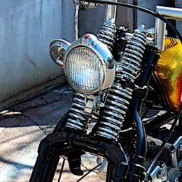 Harley-Davidson Shovelhead chopper : une bécane signée Drag On.
