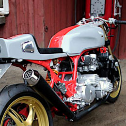 Honda CBX 1000 cafe-racer : une bécane signée Adam's Custom Shop.