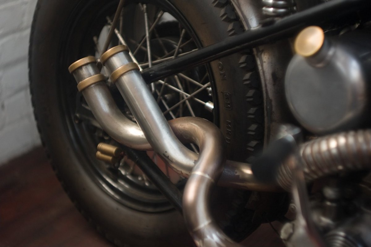 L'atelier moto de 4Q Conditioning, à travers l'objectif de Grant Ray...
