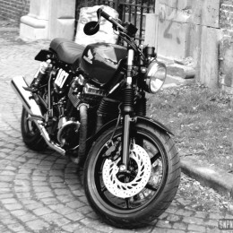 La Honda CB 750 Seven Fifty de Tony...