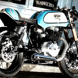 Une Honda CB 400 N cafe-racer, 1ère prépa signée 87 DB Design...