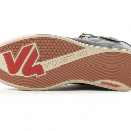 Testées pour vous : les chaussures moto Game Alpina de chez Vquattro...