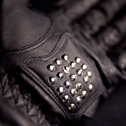 Testés pour vous : les gants moto Rimfire de chez Icon 1000...