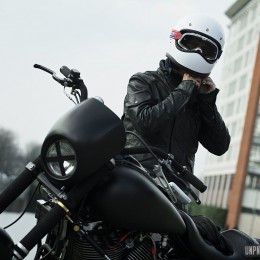 Un total look pour allier style, confort et protection à moto...