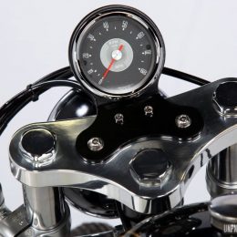 La Triumph T140 façon dragster rétro de KD Motorcycles Belgium... Best of show !