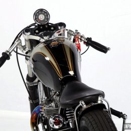 La Triumph T140 façon dragster rétro de KD Motorcycles Belgium... Best of show !