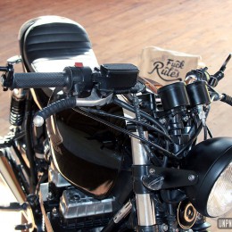 La Honda CB 750 Seven Fifty de Pierre, un joli mélange des genres...