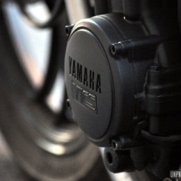 La Yamaha XJ 400 "bratstyle" de Julien...