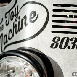 Ducati Scrambler "The Toy Machine" : un lifting signé Creativ Garage...