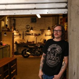 Mcfly Custom : Antoine nous ouvre les portes de son atelier...