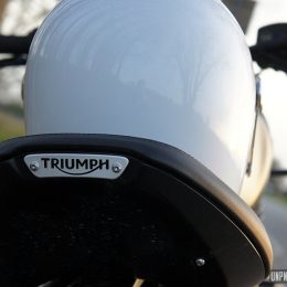 Triumph Bobber Black : un p'tit hot rod venu d'Hinckley !