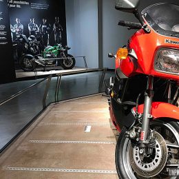 Musée Kawasaki : une visite du hall moto, ça vous dit ?