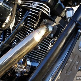 Une brutale Harley-Davidson Softail ? Non, une construction Metal Machines !