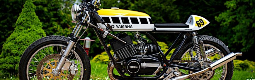 Yamaha RD 250 cafe-racer : Kamaji s'offre une cure de mélange deux temps !