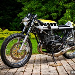 Yamaha RD 250 cafe-racer : Kamaji s'offre une cure de mélange deux temps !
