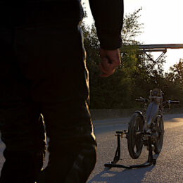 Motoconfort AU65 "Kumiko" par Cyril Cheval - Episode 03 : L'équipement.